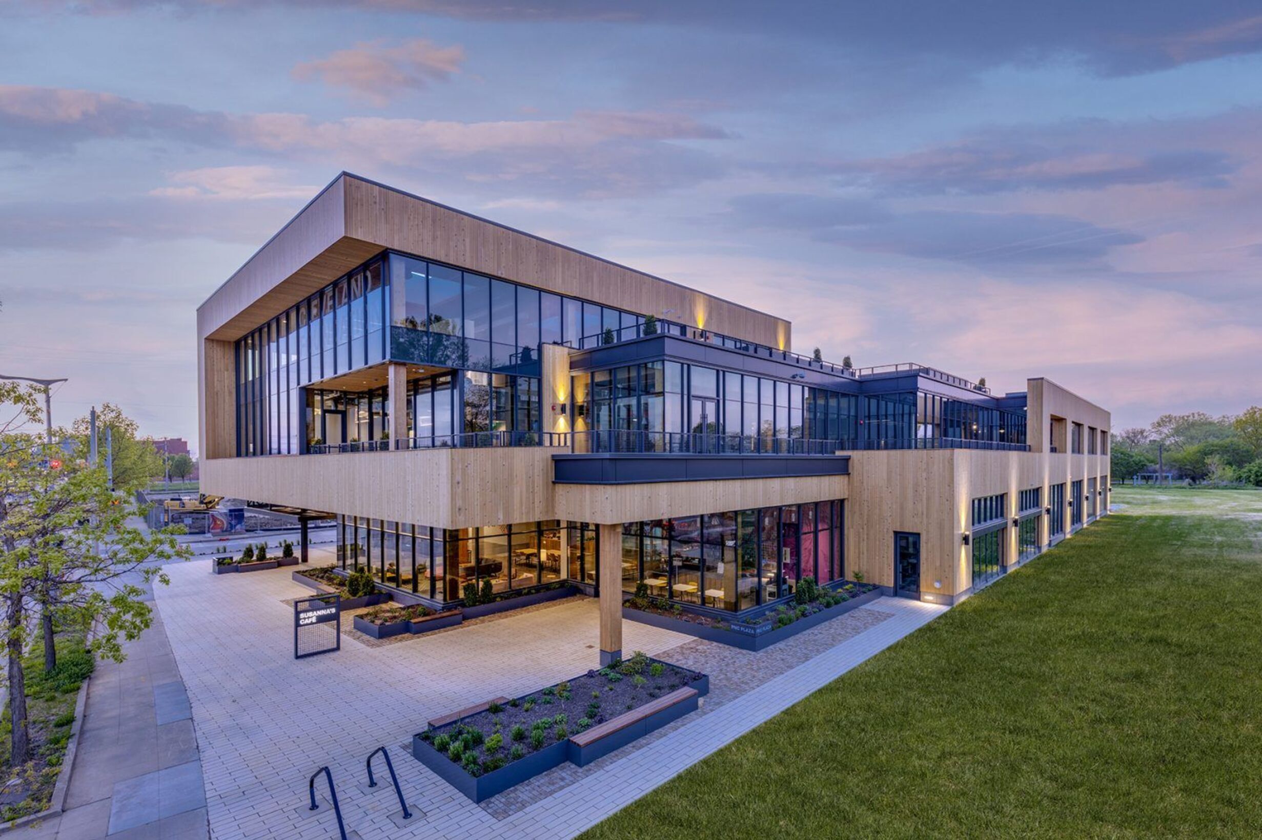 Cleveland foundation building at dusk