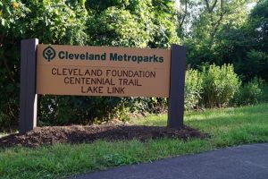 Cleveland Metroparks trail sign for Cleveland Foundation Centennial Trail Lake Link